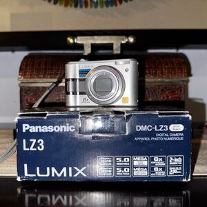 Panasonic LZ3 Point-and-shoot Digital Camera